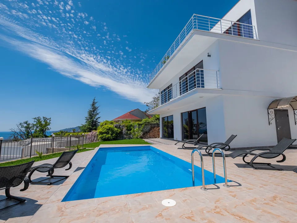 Villa «White»